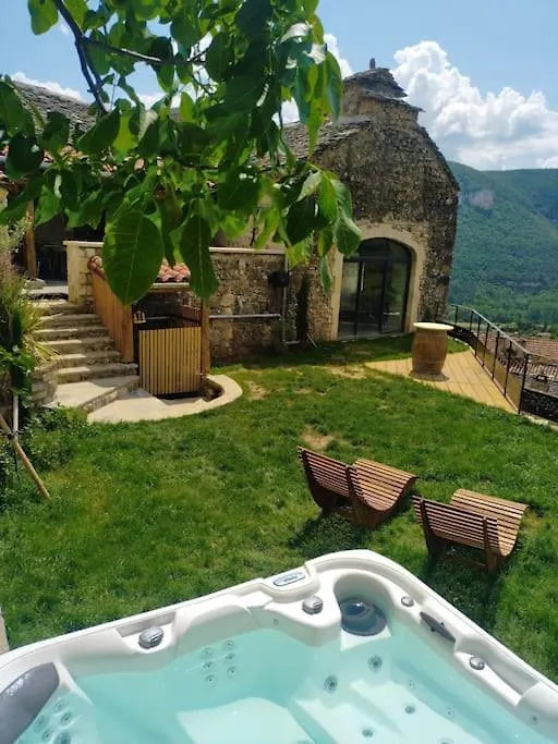 Gite De La Louverie Mostuéjouls Francia